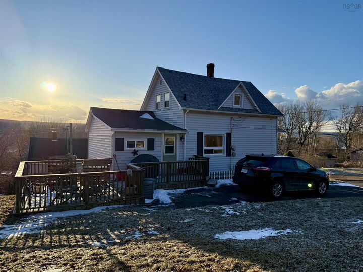 Property Photo:  6 Chestnut Street  NS B0K 1X0 