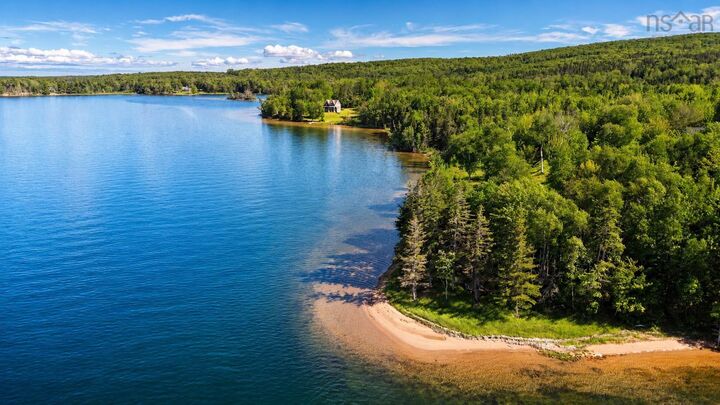 Property Photo: 7548 Marble Mountain Road NS B0E 2K0