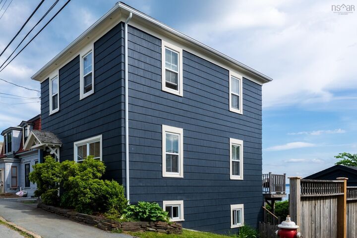 268 Montague Street — photo 1