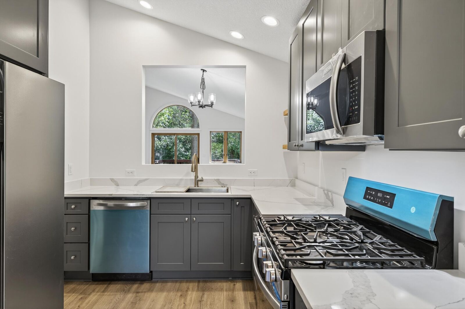 Property Photo:  15153 Cates Lake Drive  MN 55372 