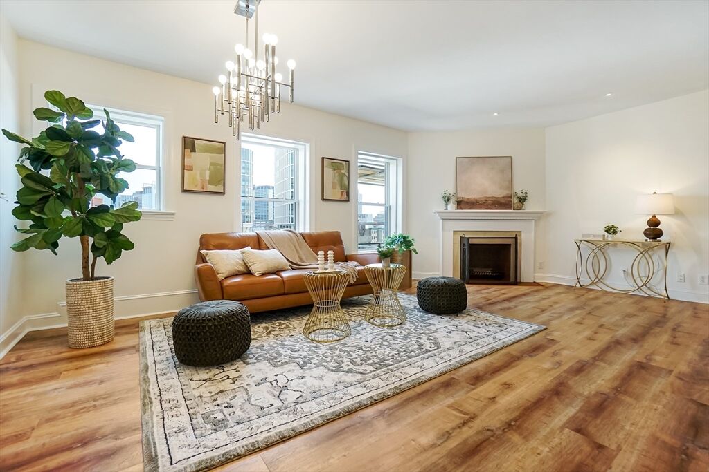 Property Photo:  416 Commonwealth Ave 611  MA 02215 