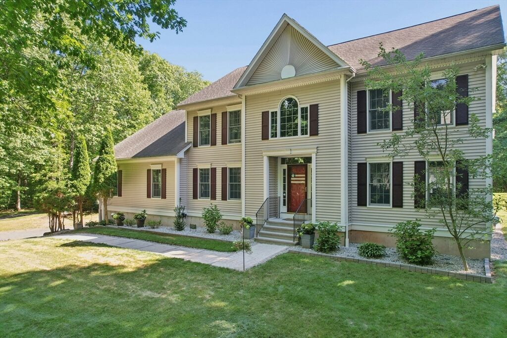 Property Photo:  203 Maple St  MA 01516 
