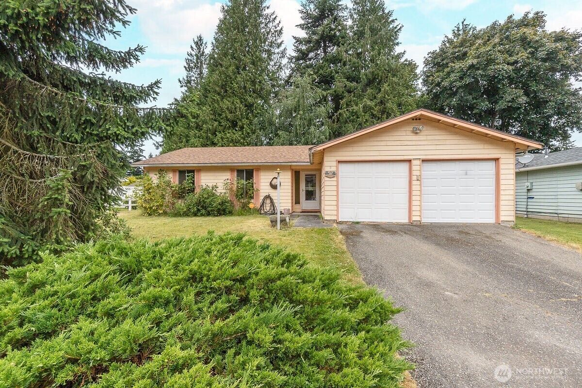 Property Photo: 18308 41st Place W WA 98037
