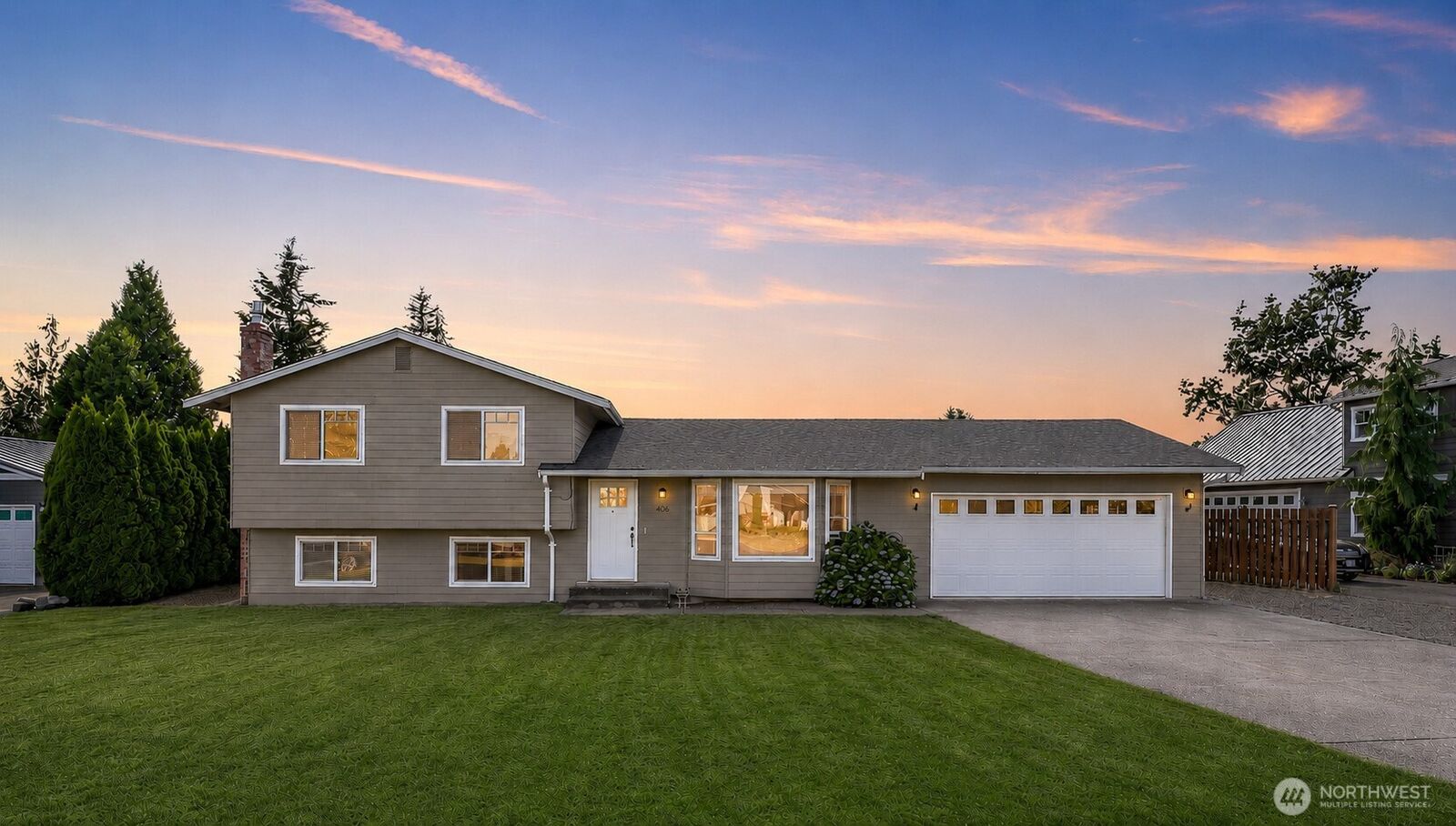 Property Photo: 406 Cascade Way WA 98264