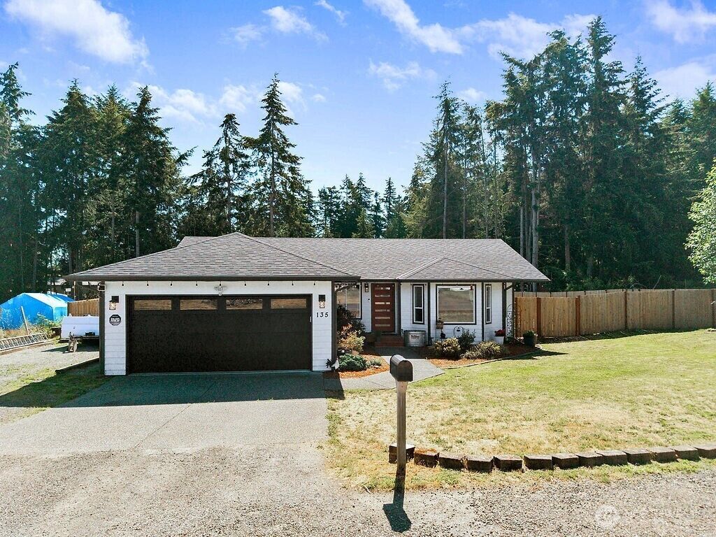 Property Photo: 135 Masonic Hall Rd WA 98339