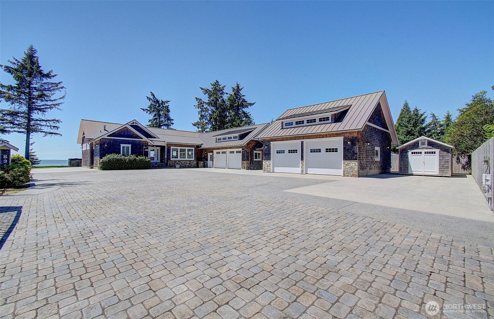 Property Photo: 831 Riverview Lane WA 98614