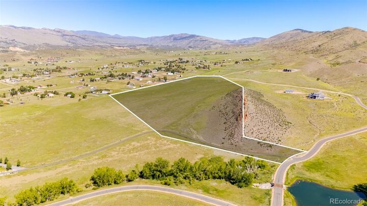 Property Photo:  14 Rocky Mountain Road  CO 80538 