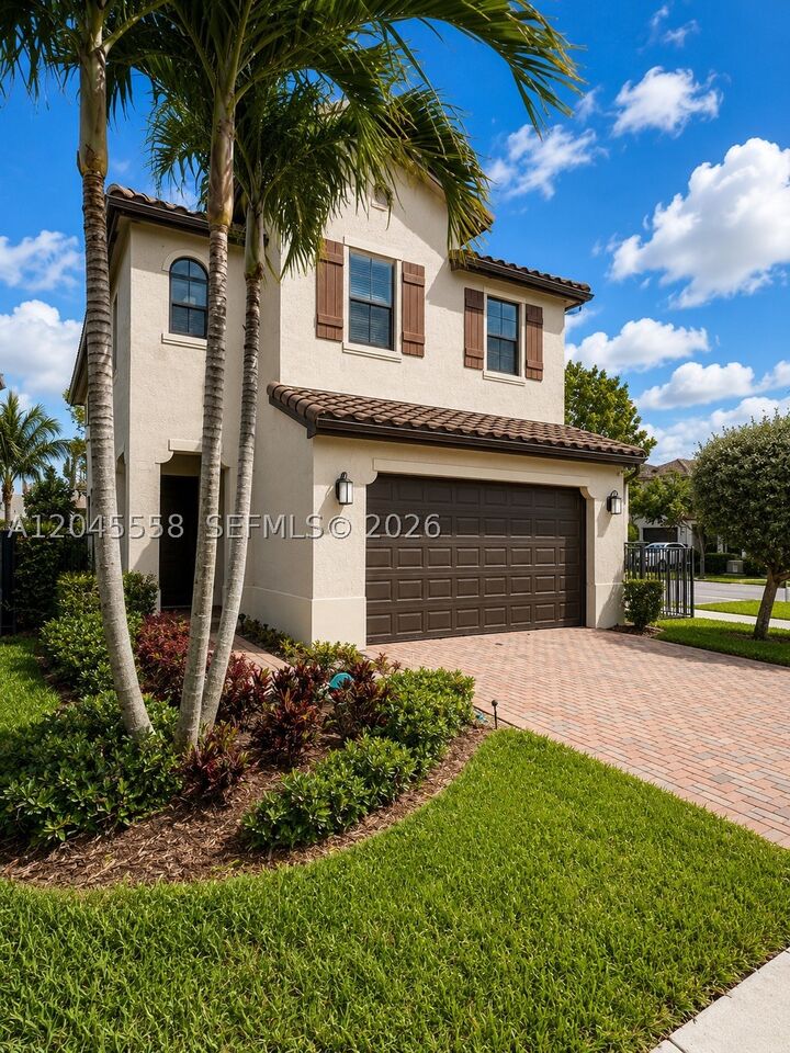Property Photo: 3209 W 98th Pl FL 33018