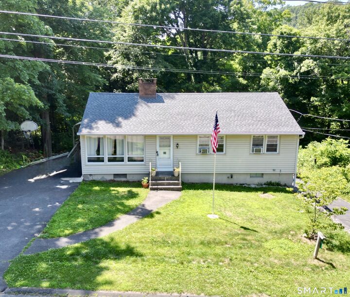 Property Photo:  16 Pine Street  CT 06482 