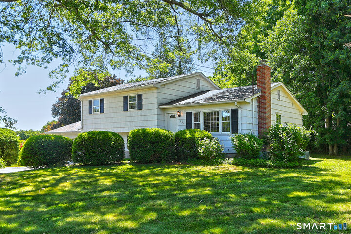 Property Photo:  850 Choate Avenue  CT 06518 