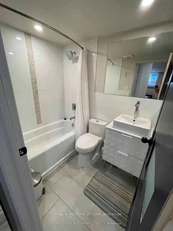 Property Photo: 10 Sherbrooke Avenue ON K1Y 1R7