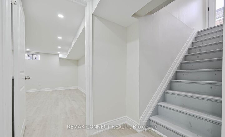 Property Photo:  55 Taysham Crescent  ON M9V 1X1 