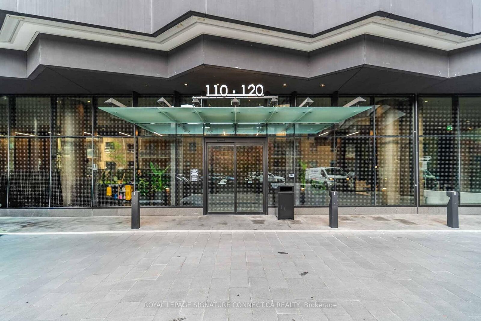 Property Photo:  110 Broadway Avenue 1201  ON M4P 1V7 