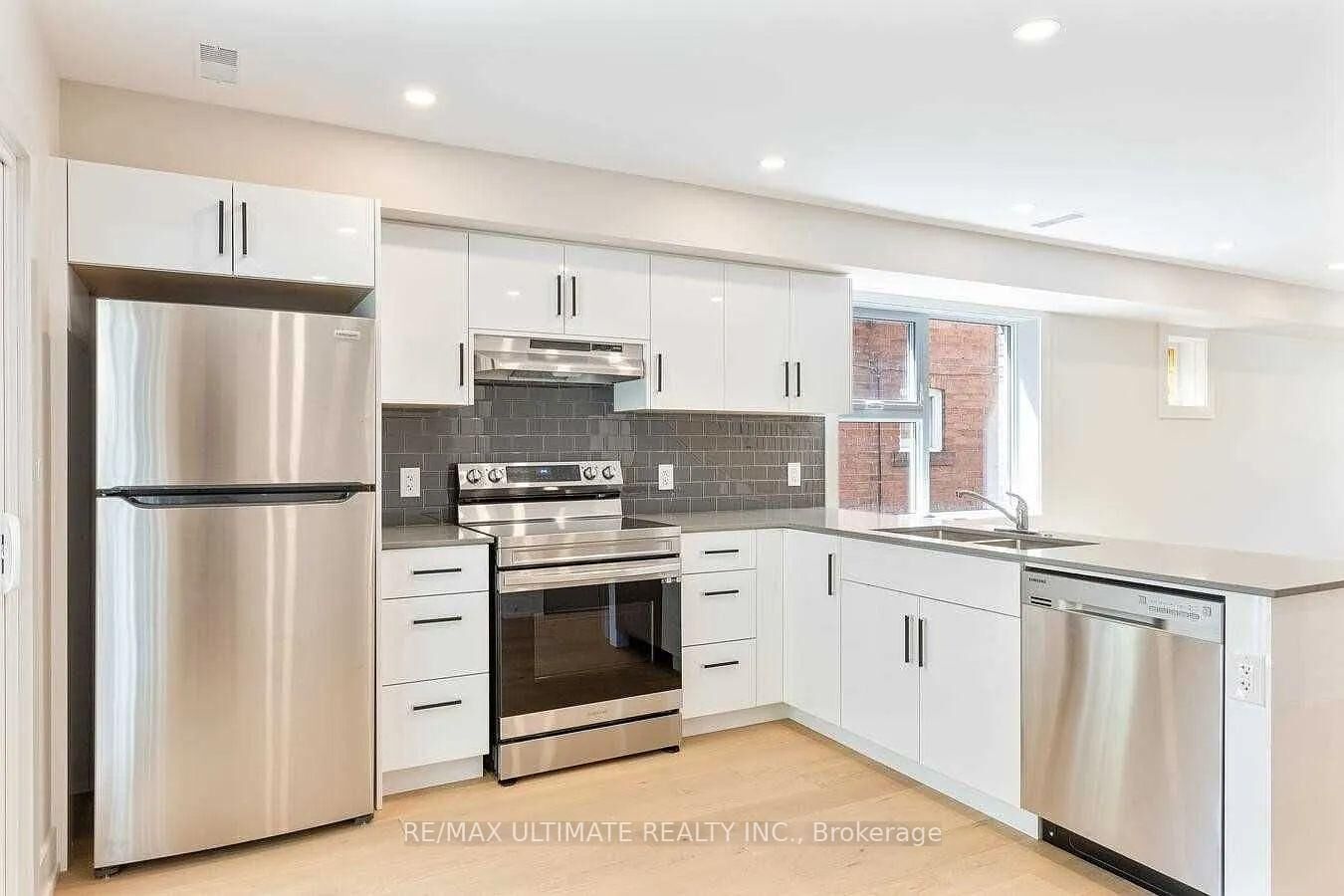 Property Photo:  41 Bowie Avenue Main &Amp 2nd Flr  ON M6E 2P2 