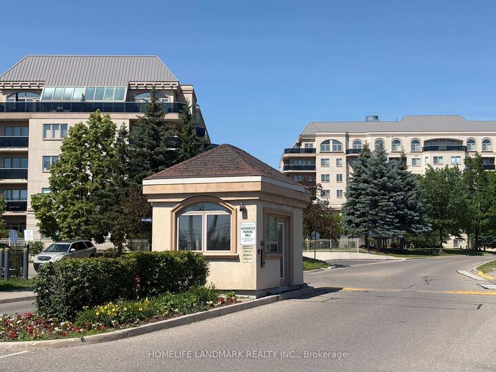 Property Photo: 6 Dayspring Circle 2310 ON L6P 2Z6