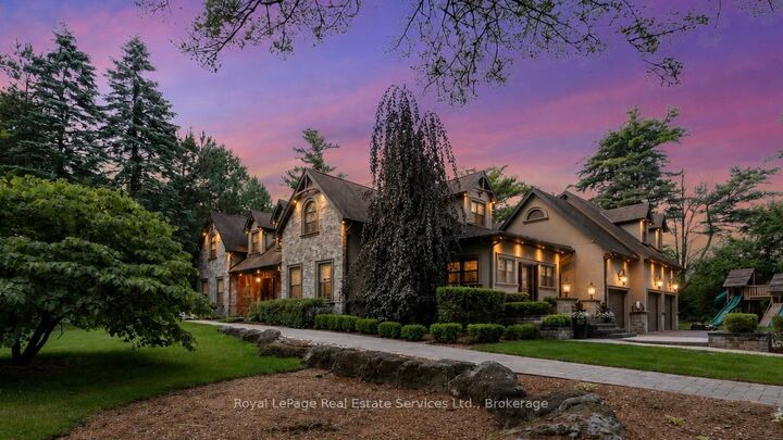 1 Stonebury Place — photo 1
