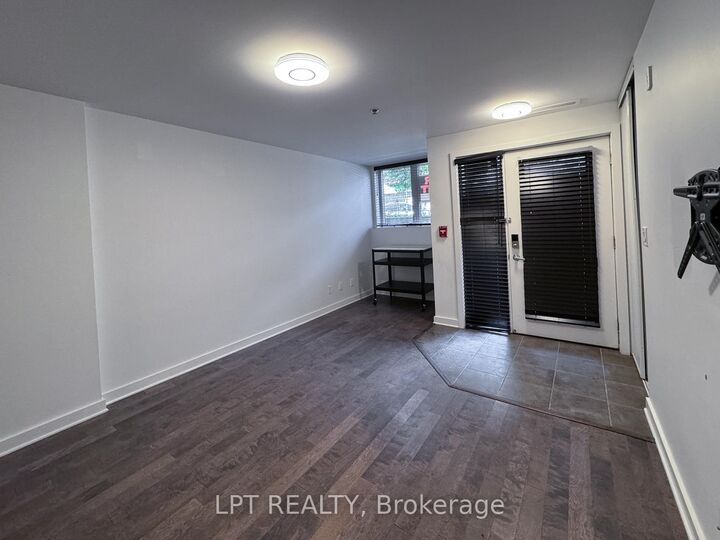 Property Photo: 144 Daly Avenue 101 ON K1N 0B2