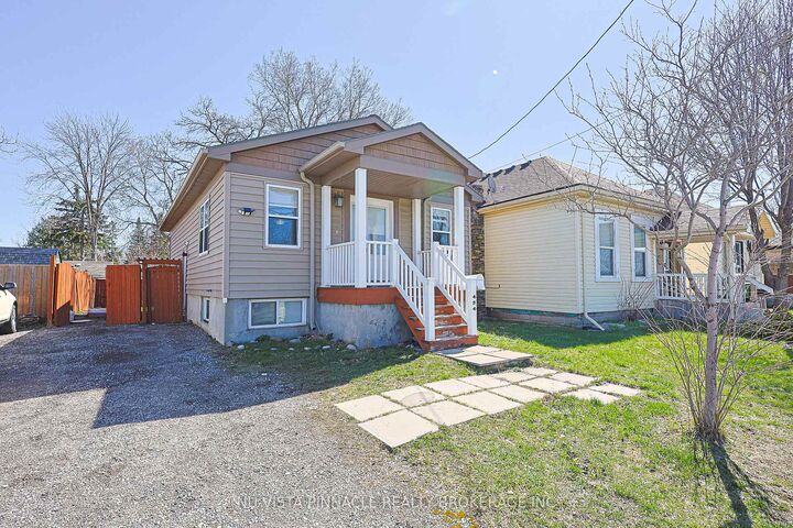 Property Photo:  434 Egerton Street  ON N5W 3Z4 