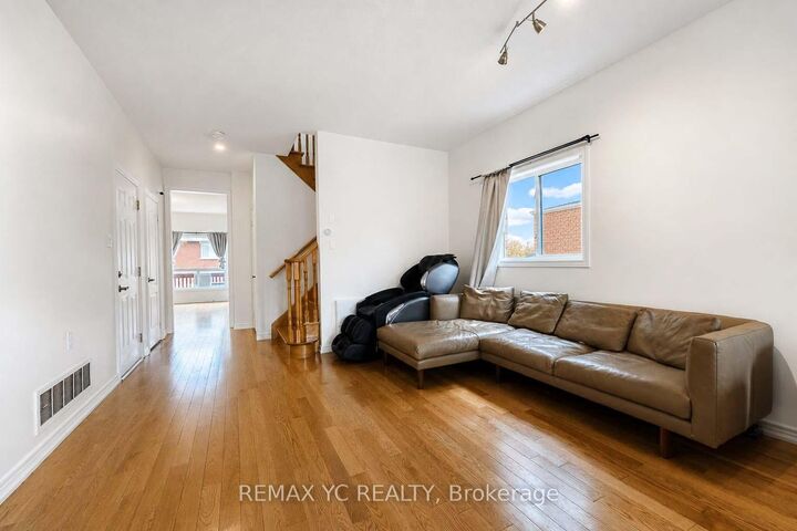 Property Photo:  24 Millwright Avenue  ON L4E 5B1 