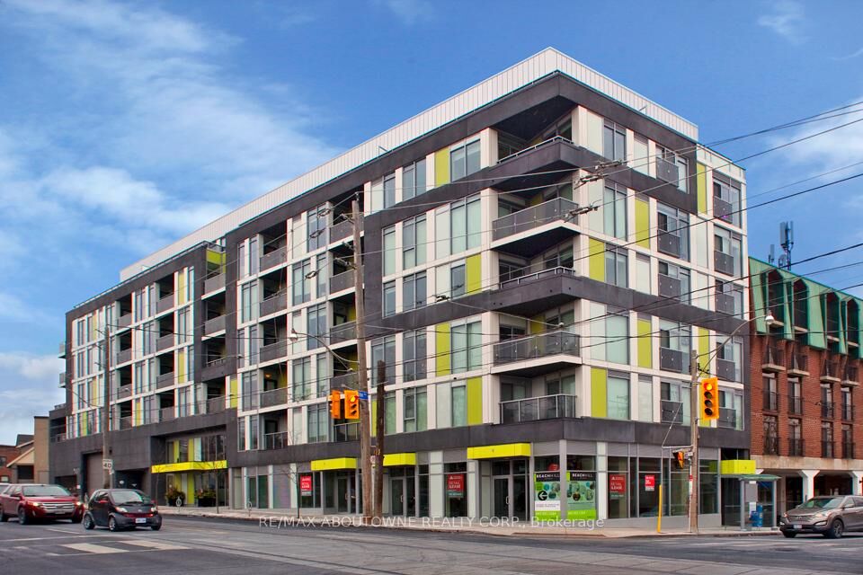Property Photo: 763 Woodbine Avenue 605 ON M4E 2J4