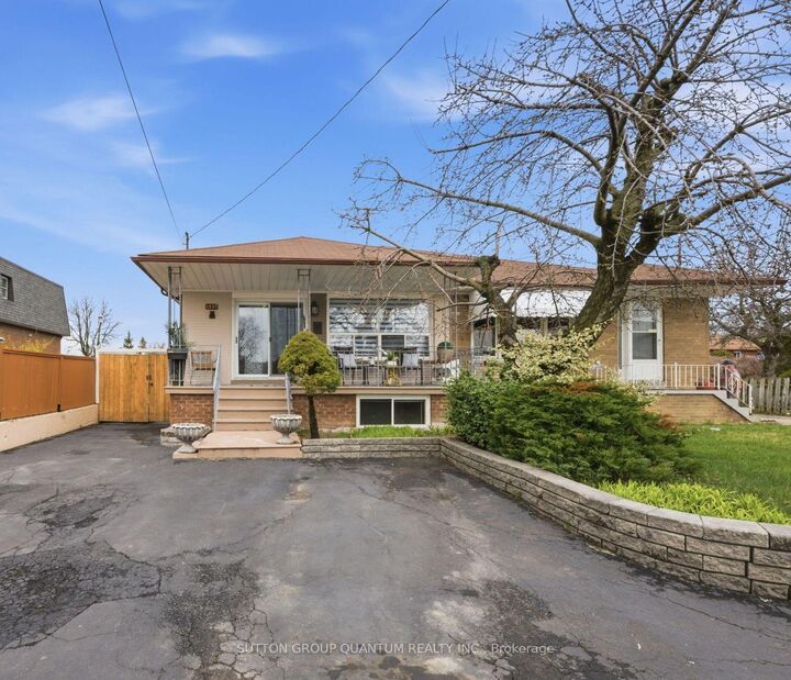 1257 Alexandra Avenue — photo 1