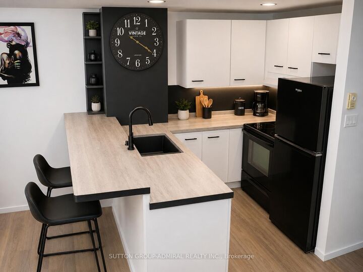 Property Photo:  177 Logan Avenue Upper  ON M4M 2N2 