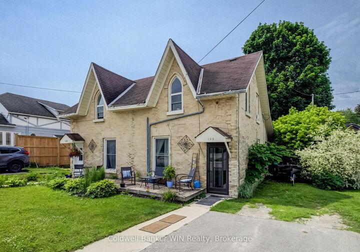 Property Photo:  129 Elgin Street S  ON N0G 2L1 