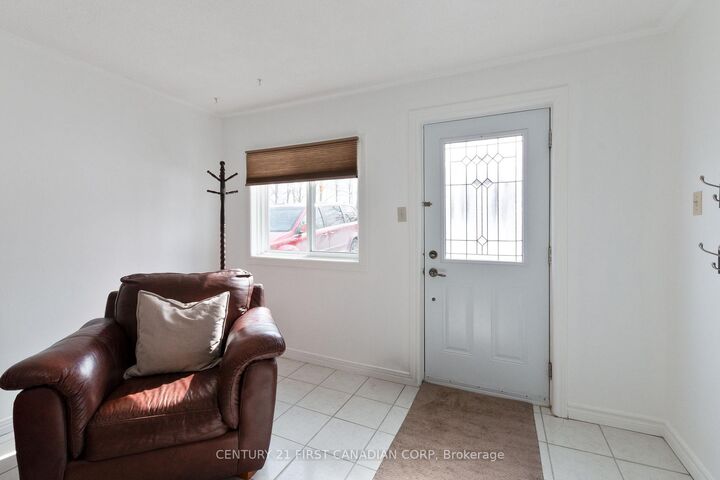 Property Photo:  1099 Byron Baseline Road  ON N6K 2C7 