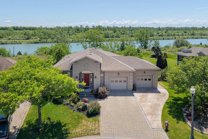 Property Photo: 208 Muirfield Trail ON L3B 6G7