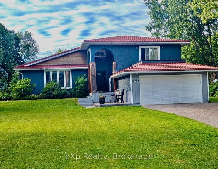 670 Joynt Street — photo 1