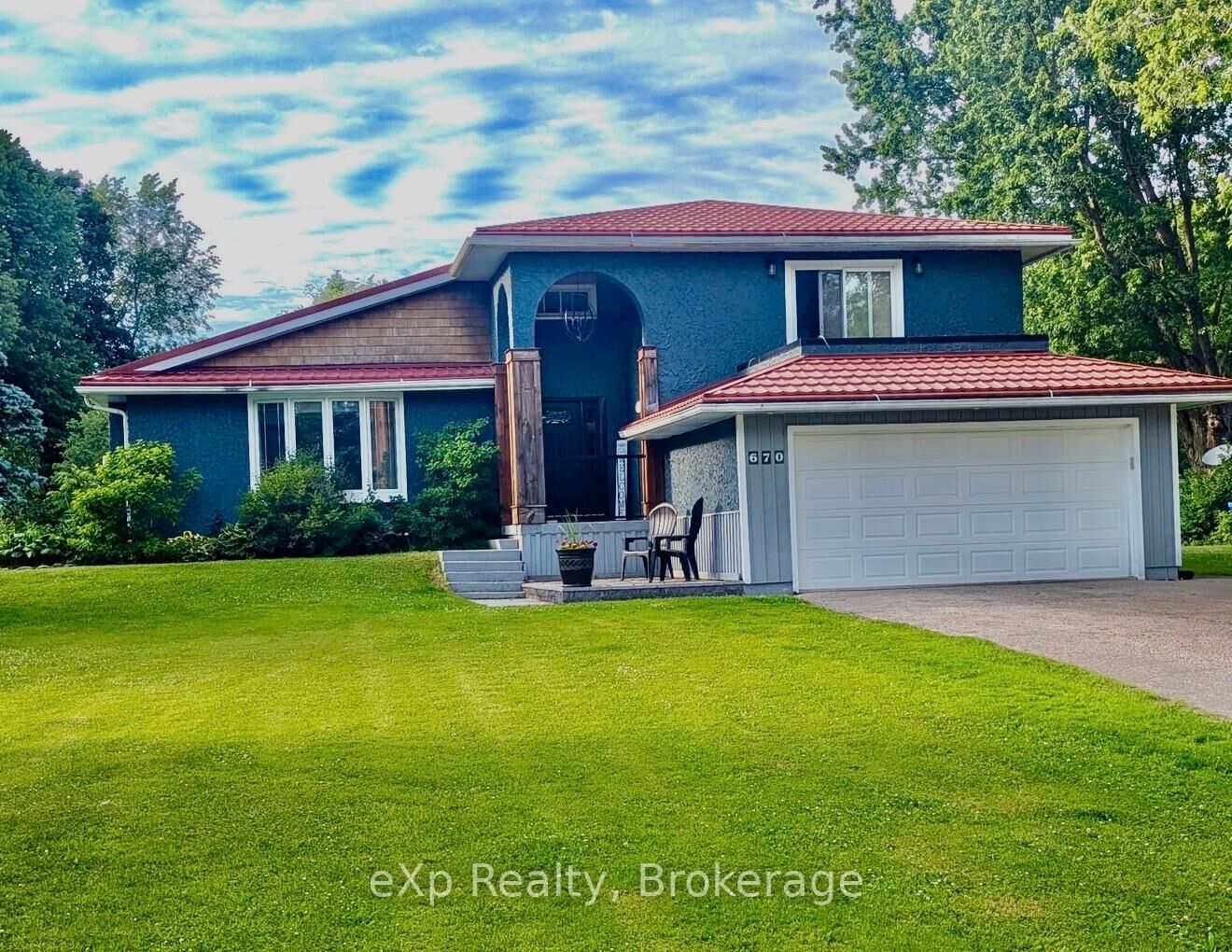 Property Photo: 670 Joynt Street ON N0H 2K0