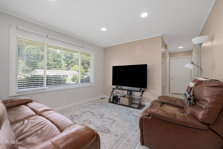 Property Photo: 722 Rose Lane TN 37645