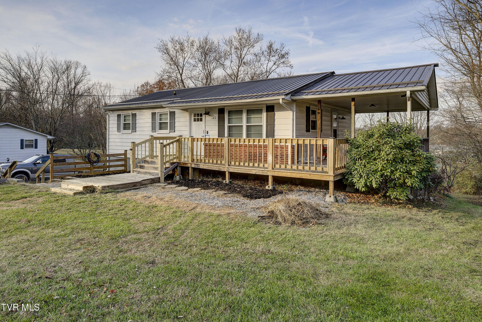 Property Photo: 195 Lynn Lane TN 37604