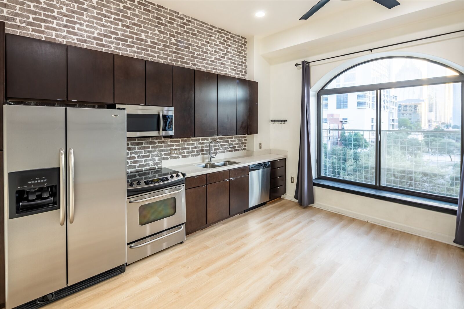 Property Photo: 507 Sabine Street 404 TX 78701