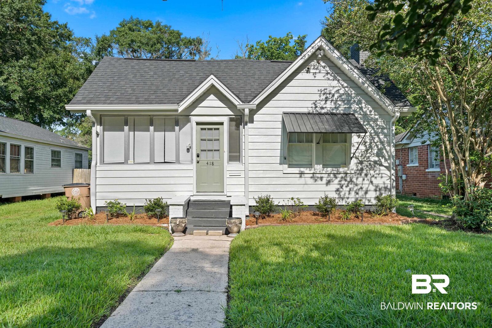Property Photo:  418 Glenwood Street  AL 36606 