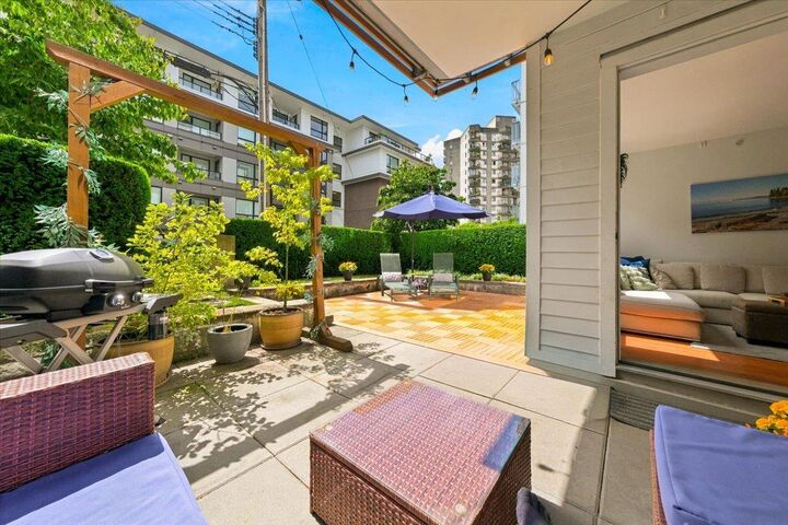 Property Photo:  221 E 3 Street 3  BC V7L 0C1 