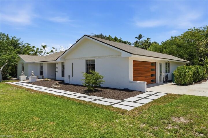 Property Photo: 799 S Barfield Dr FL 34145