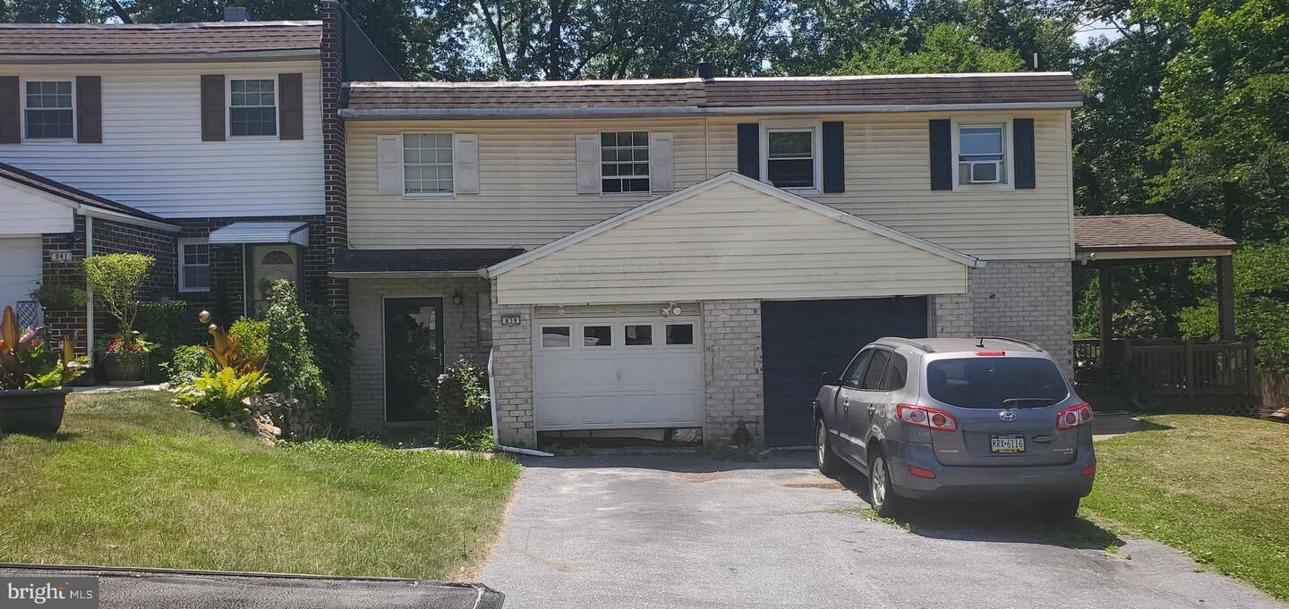 Property Photo:  839 Rabbit Lane  PA 19606 