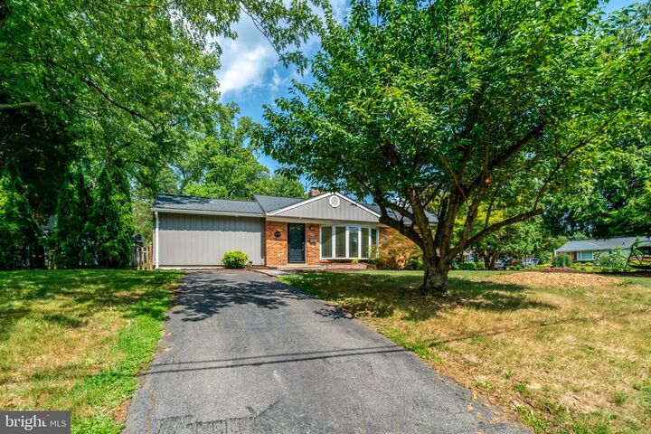 Property Photo: 8015 New Market Road VA 22308