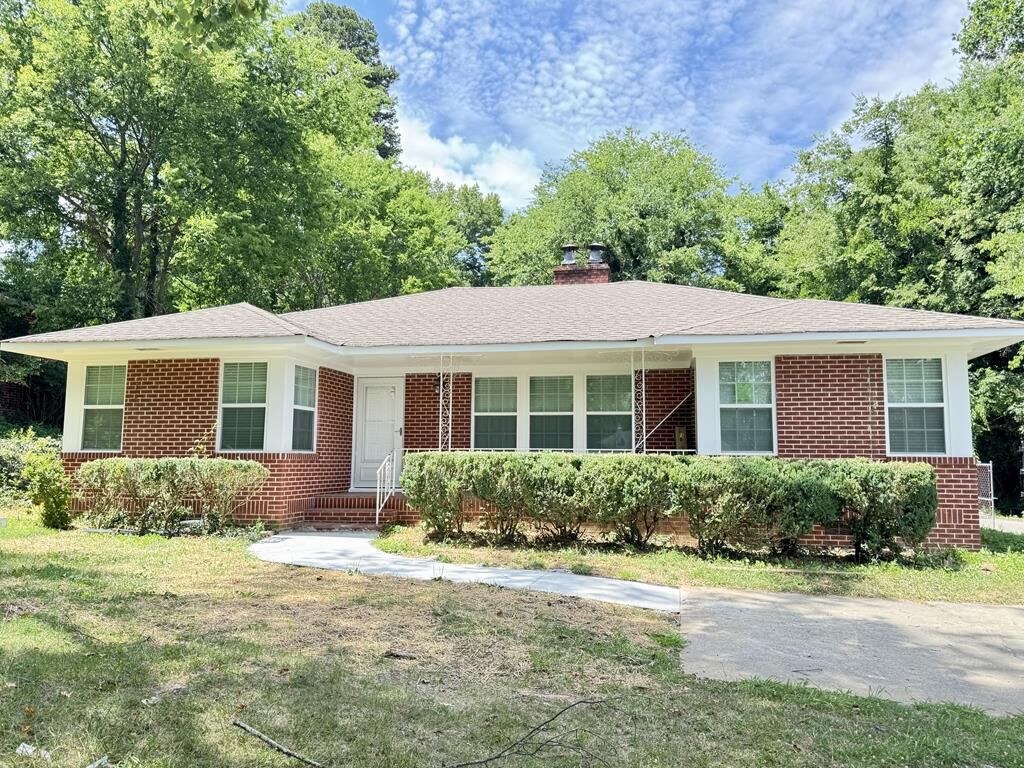 Property Photo:  1112 Lakemont Drive  GA 30720 