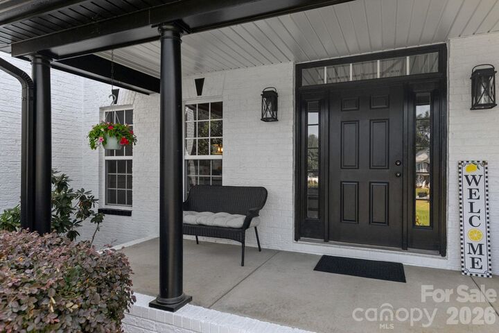 Property Photo:  1840 Sapona Court  NC 28037 
