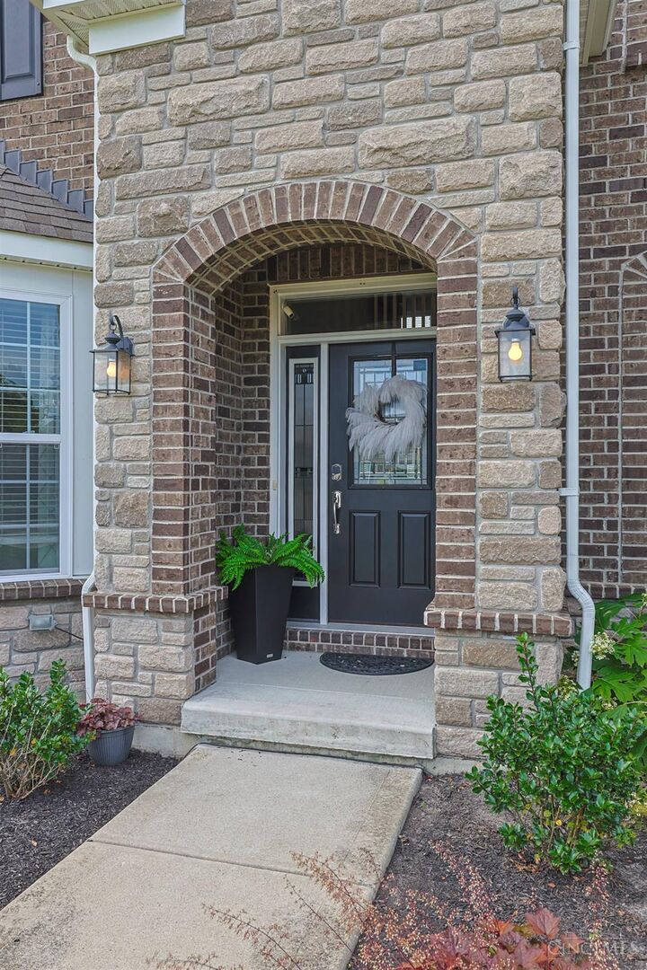 Property Photo:  6551 Palmetto Drive  OH 45040 