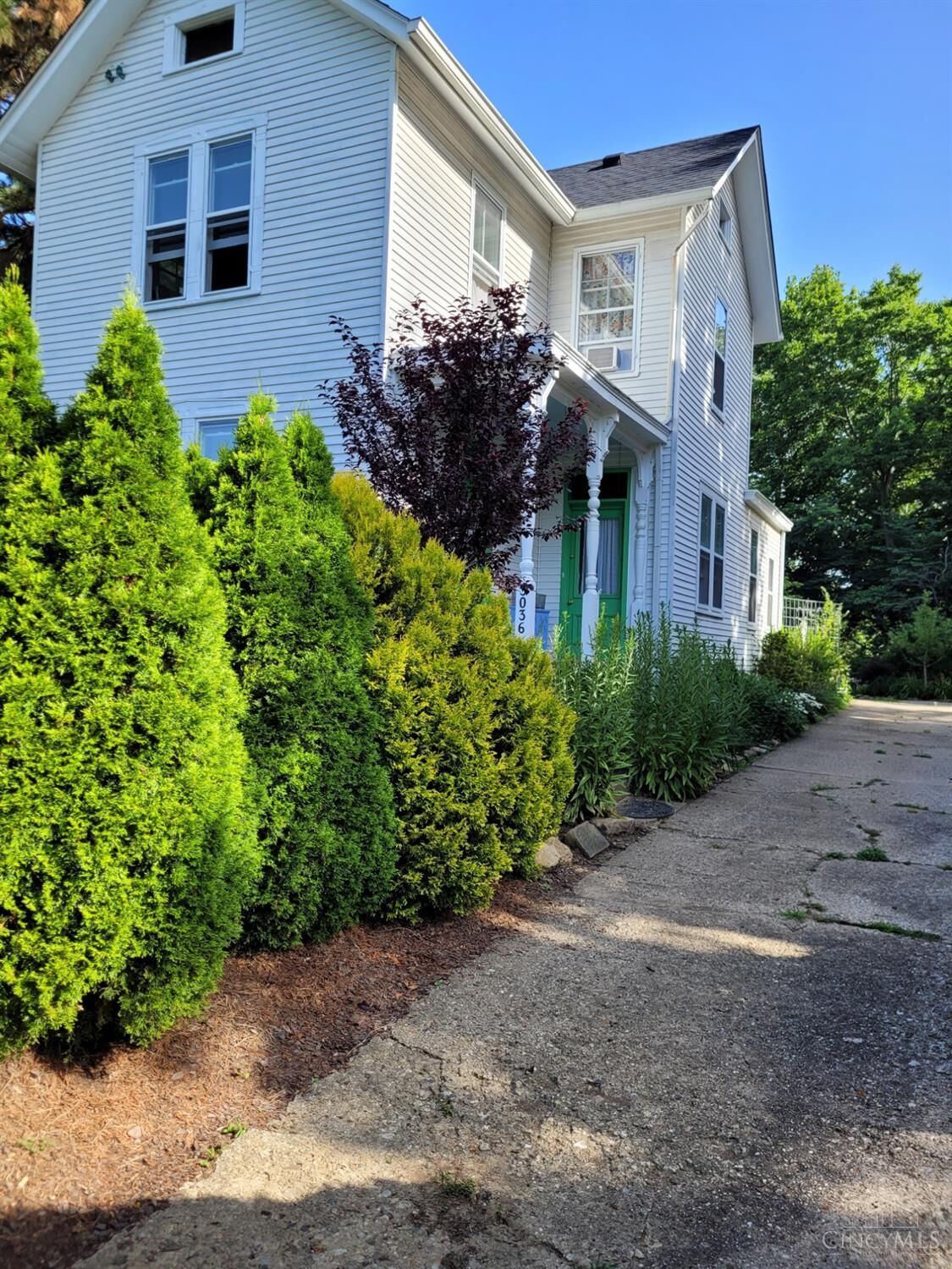 Property Photo: 3036 Junietta Avenue OH 45211