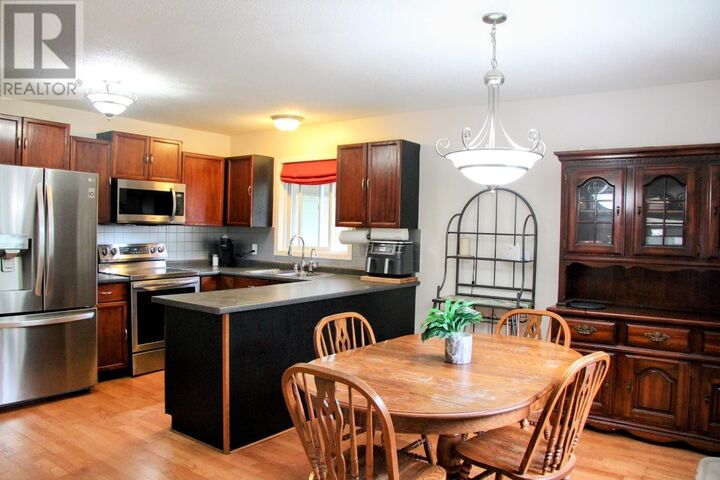 Property Photo: 9 Michano Dr ON P0T 2E0