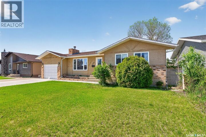 Property Photo: 22 Edelweiss Crescent SK S6J 1E5
