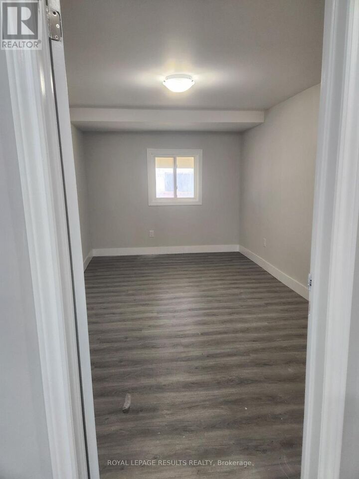 Property Photo:  13875 Dorchester Road  ON N0L 1B0 