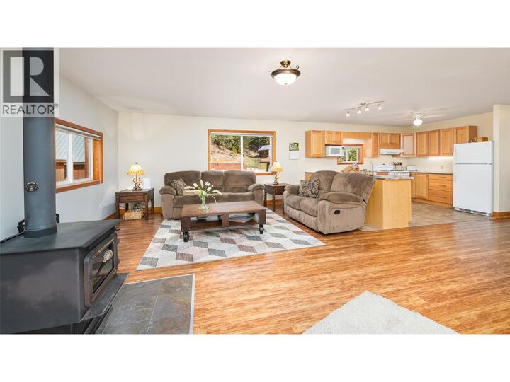 Property Photo: 7470 3 Highway BC V0B 2P0