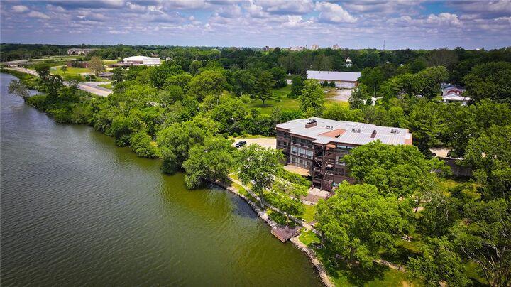 Property Photo: 855 E Lake Shore Drive 3D IL 62521