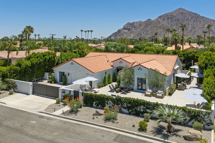 Property Photo:  78625 Avenida Ultimo  CA 92253 