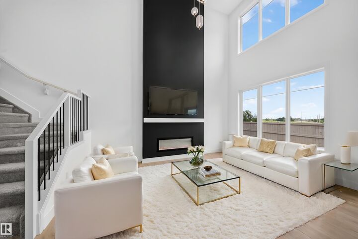 803 30 Avenue NW — photo 1